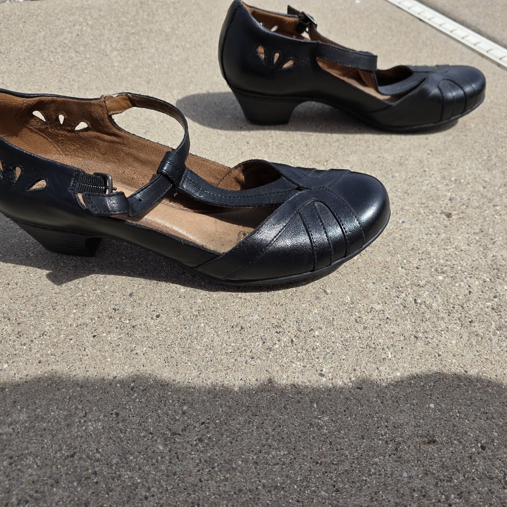 Cobb Hill Angelina Heel Black Leather Low Heel Shoes